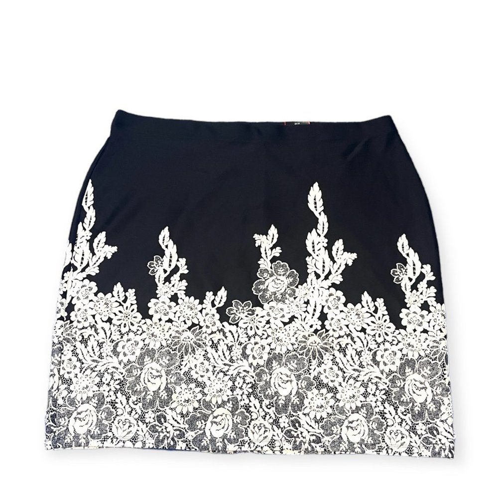 Avenue Black and White Floral Lace Midi A-Line Skirt 22/24 NWT
